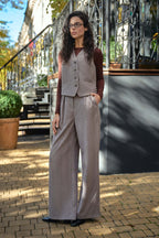 Essential Vest Brown