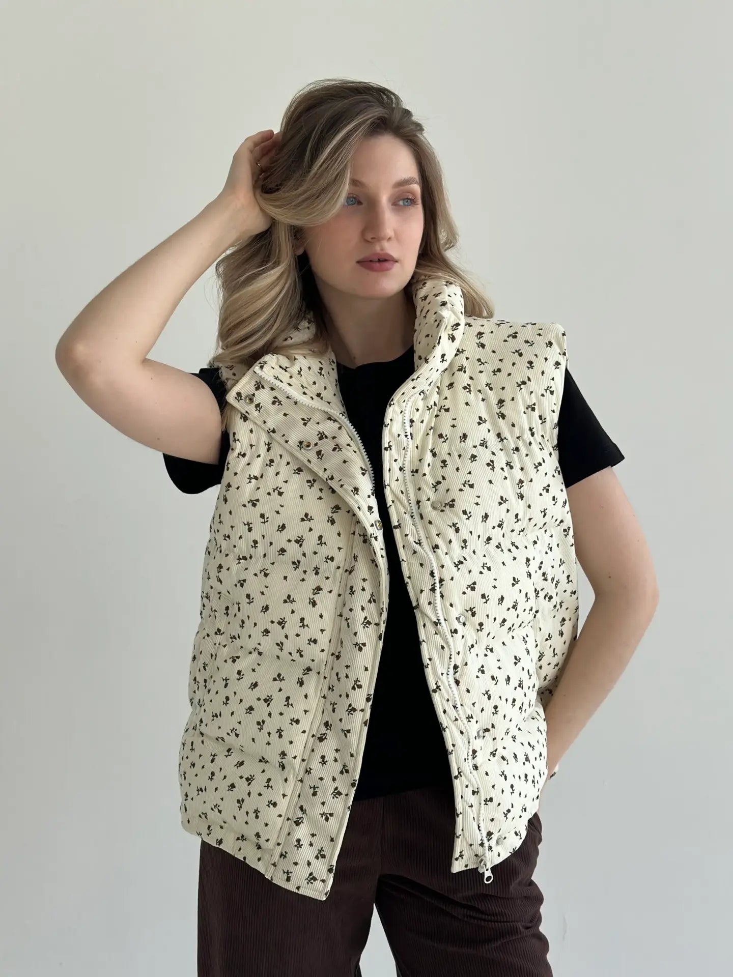 Milk Floral Vest Red Flowers